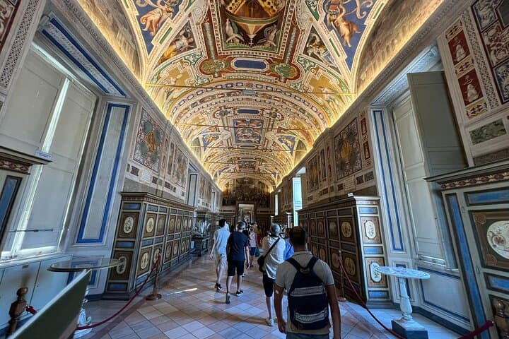 Vatican Museum & Sistine Chapel guided tour Optional Basilica.