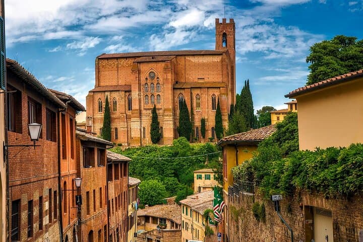 Florence San Gimignano and Siena from Pisa with Free Photography