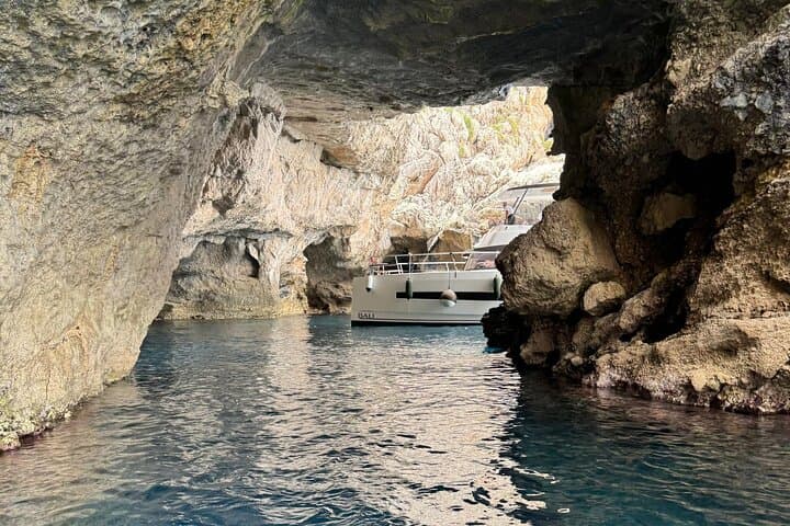 Favignana Egadi Islands Luxury Catamaran Tour with Lunch