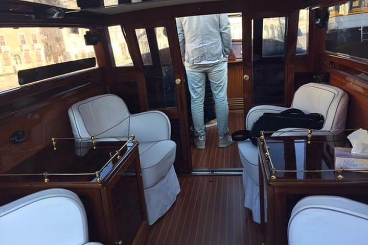 Private Departure Transfer from Venice to Marco Polo Airport
