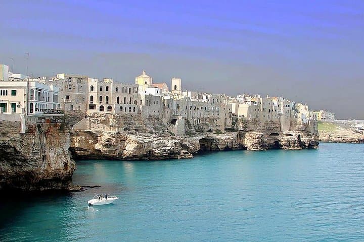 Private boat excursion to Polignano between Caves and Coves