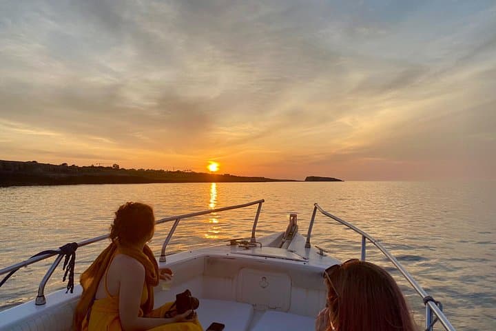Private boat excursion to Polignano between Caves and Coves