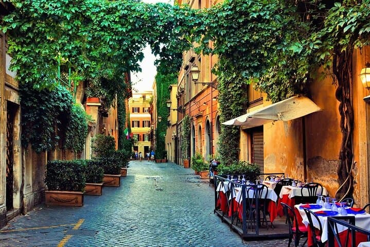 Street Food walking tour in Rome : Eat like a real local