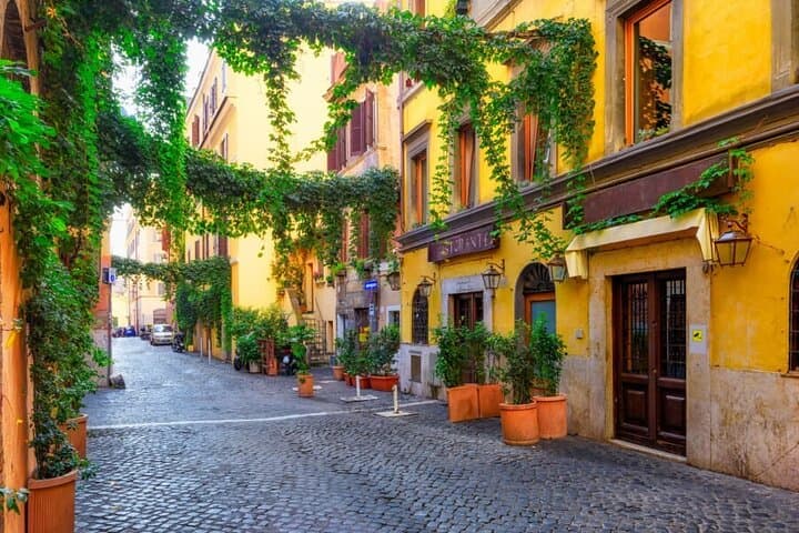 Street Food walking tour in Rome : Eat like a real local