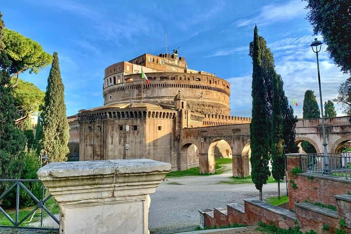 8th stop: Castel Sant’Angelo, Emperor Adriano’s Mausoleum