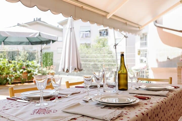 Focaccia Masterclass in La Spezia: Cook, Taste & Savor