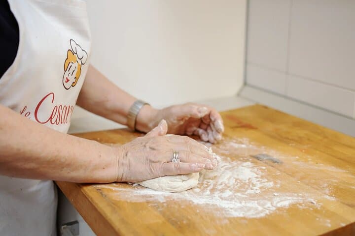 Focaccia Masterclass in La Spezia: Cook, Taste & Savor