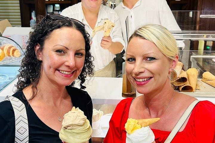 Sorrento Food Tasting and Lemon Grove Tour