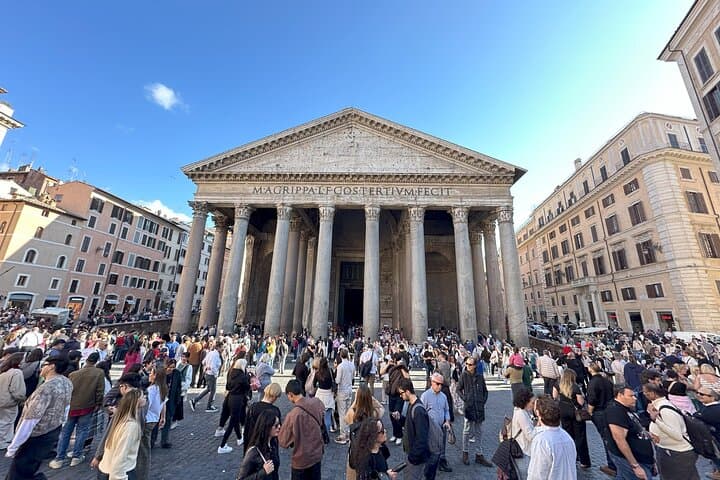 Fast Track Ticket in Pantheon (Rome) with Audio Guide