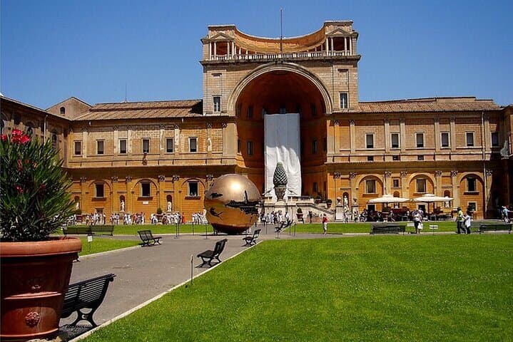VATICAN: Vatican Museum and Sistine Chapel Skip The Line Tickets