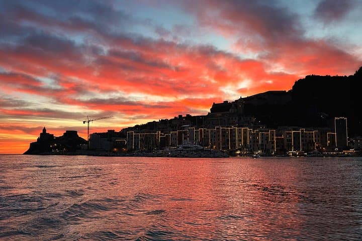 Private sunset boat tour with Ligurian focaccia and wine.