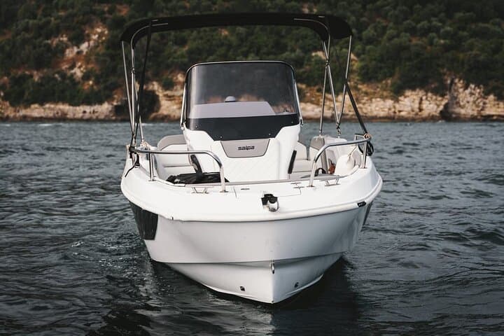 Self-Drive Boat Rental from Sorrento – Explore the Coast!