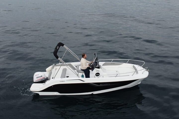 Self-Drive Boat Rental from Sorrento – Explore the Coast!