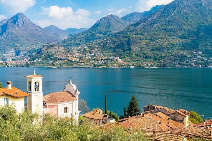 Franciacorta Wine Tasting Tour from Milan with Lake Iseo Cruise
