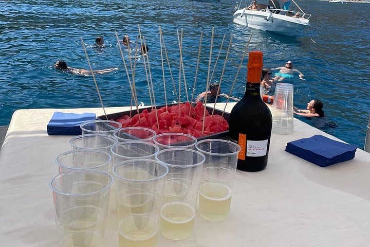 Sunset boat excursion in Taormina