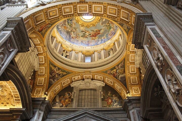 St. Peter's Basilica Hosted Entrance and Digital Audioguide