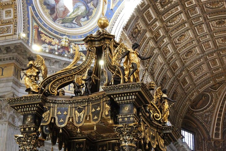 St. Peter's Basilica Hosted Entrance and Digital Audioguide