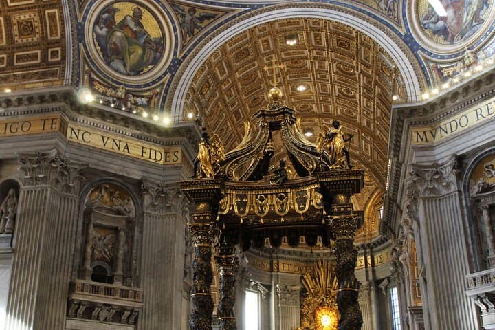 St. Peter's Basilica Hosted Entrance and Digital Audioguide