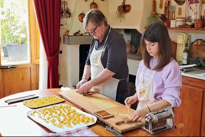 Pasta and Tiramisu Cooking Class in Pistoia