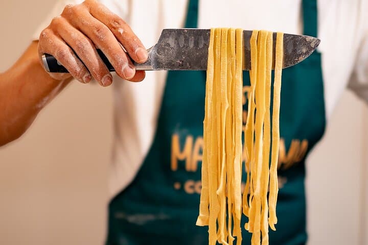 Authentic Pasta and Tiramisu with Unlimited Wine in Florence
