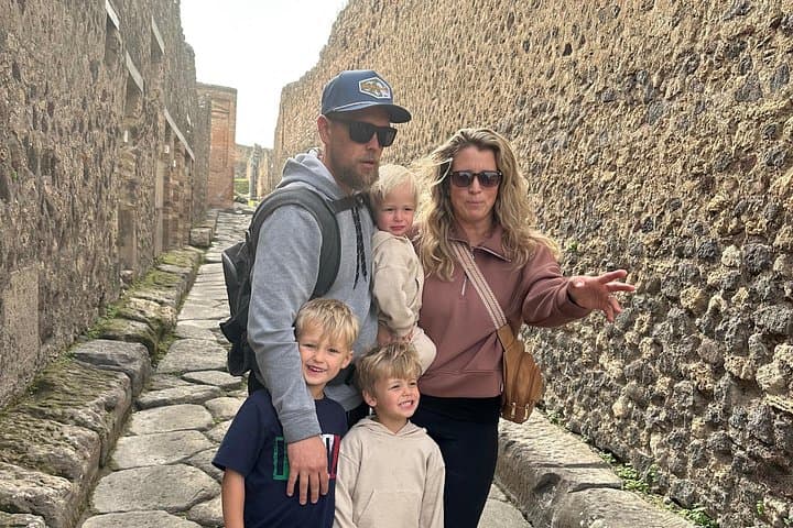 Pompeii Walking Tour with a licensed Guide