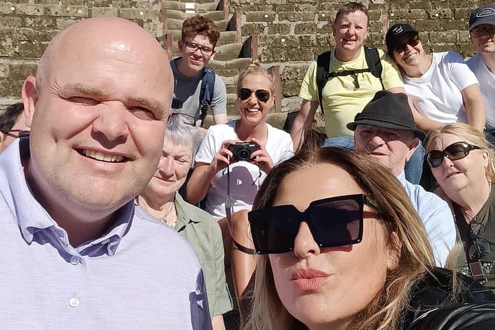 Transfer from Sorrento to Rome with stop at Pompeii or Vice Versa