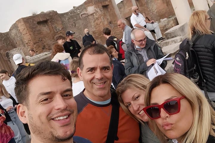 Amalfi Coast to Rome with stop at Pompeii or Vice Versa