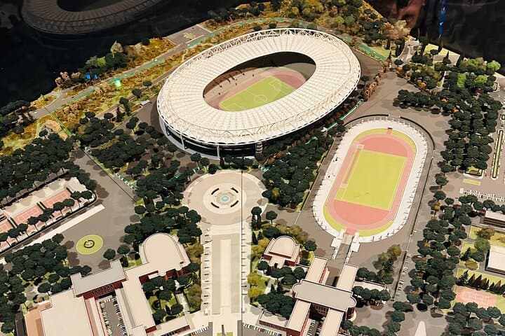 Stadium Express Tour + Assistant