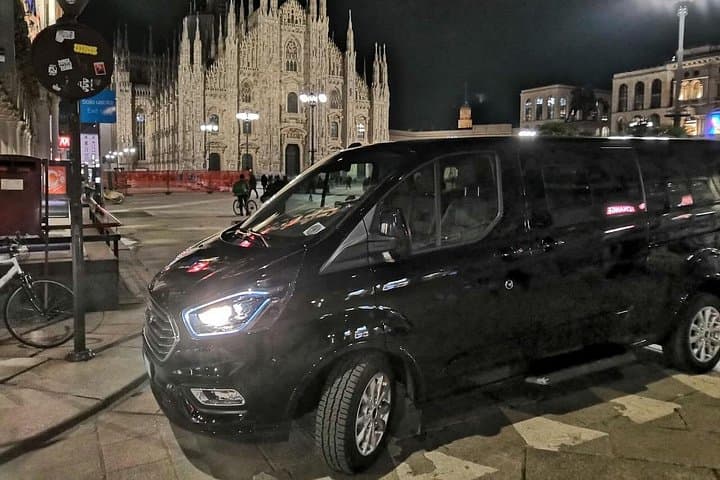 Private Transfer up to 8 Persons from Milano to Venice