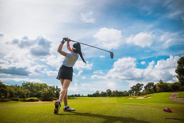 Half Day Golf Activity in Tuscany with Admission Ticket