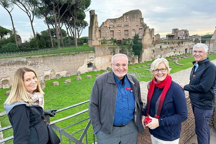 Colosseum, Roman Forum and Emperors' Palace Private Guided Tour