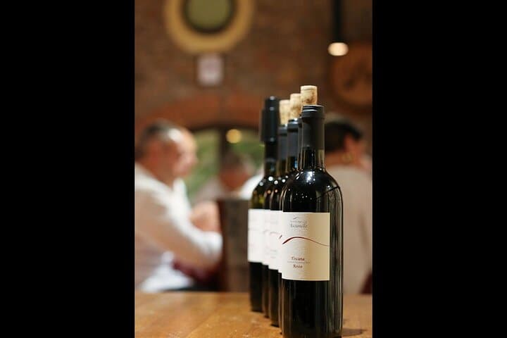 Wine Tasting in Florence Italy with Nine Types of Tuscan Wine
