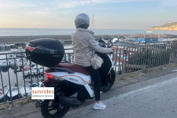 Rent the latest generation scooters in style and freedom