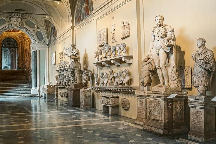 Small Group Vatican Museums & Sistine Chapel Guided Tour