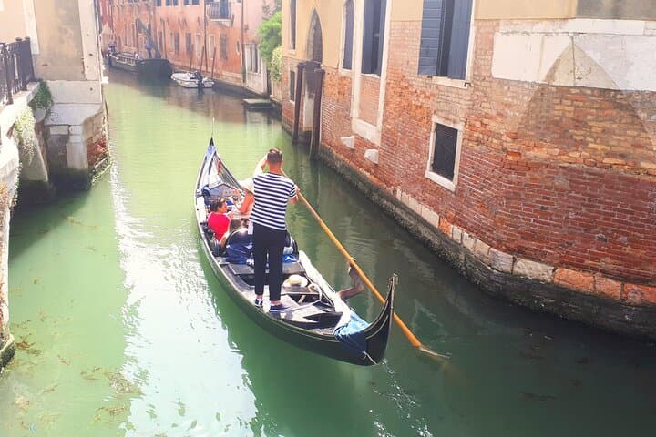 Venice Full Day tour from Milan by high speed train. Small Group