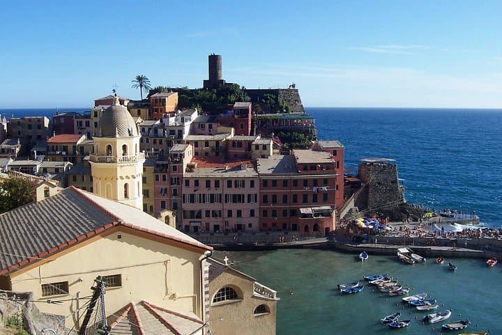 Lemon tour in Vernazza with tasting of our limoncino and wine