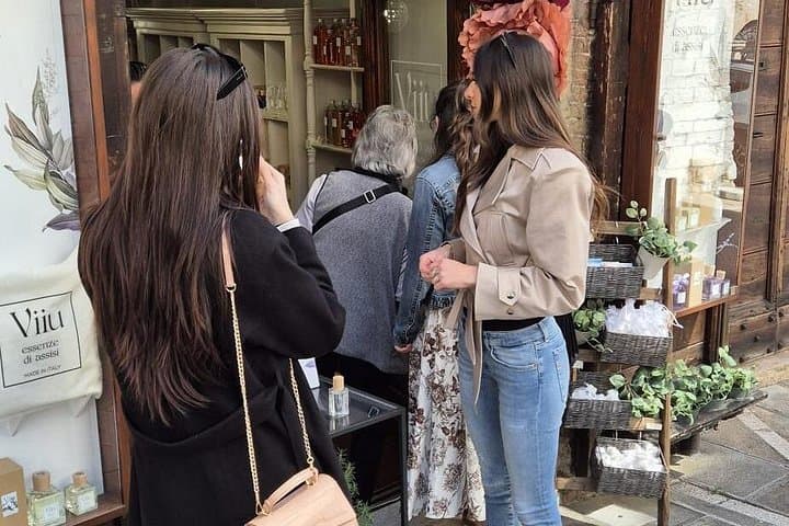 Perugia Private Tour and Small Tasting