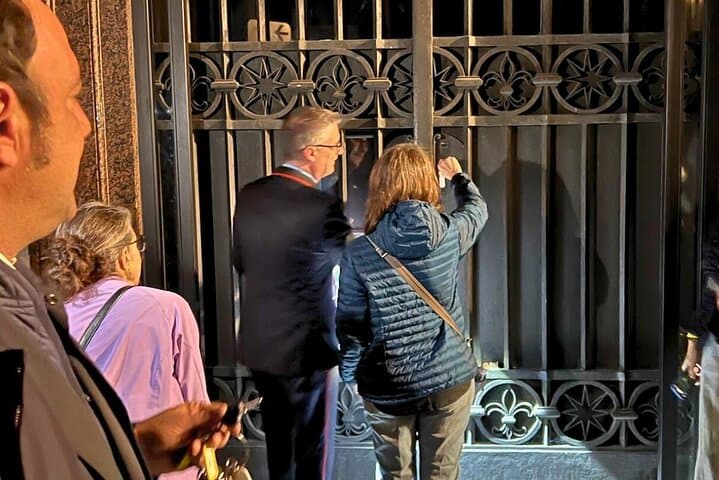 Alone in the Vatican Museums: Exclusive Early Entry Tour with Key Master
