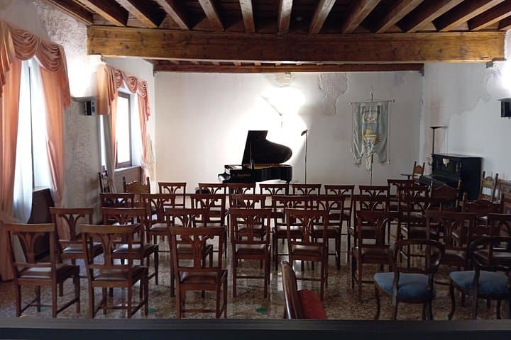 Opera concert with Piano and Mezzosoprano in Garda