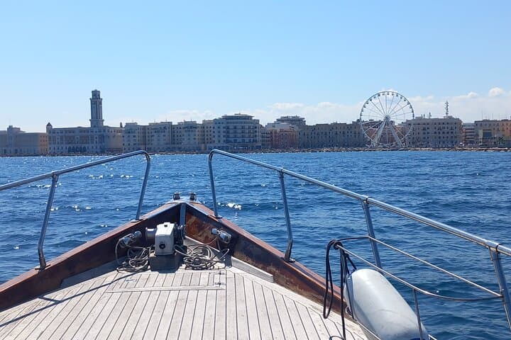 https://media-cdn.tripadvisor.com/media/attractions-splice-spp-720x480/15/b6/ed/cd.jpg