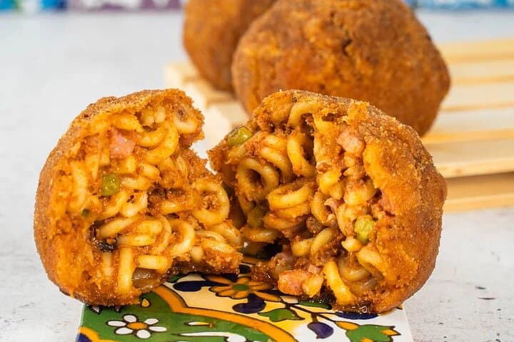Street Food walking tour in Rome : Eat like a real local