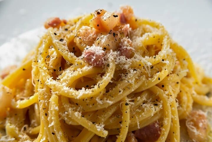 Street Food walking tour in Rome : Eat like a real local