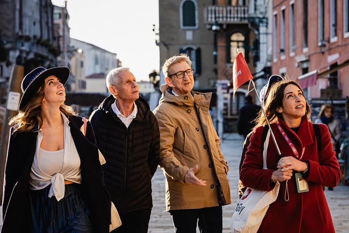 Explore the charming streets of the Cannaregio district