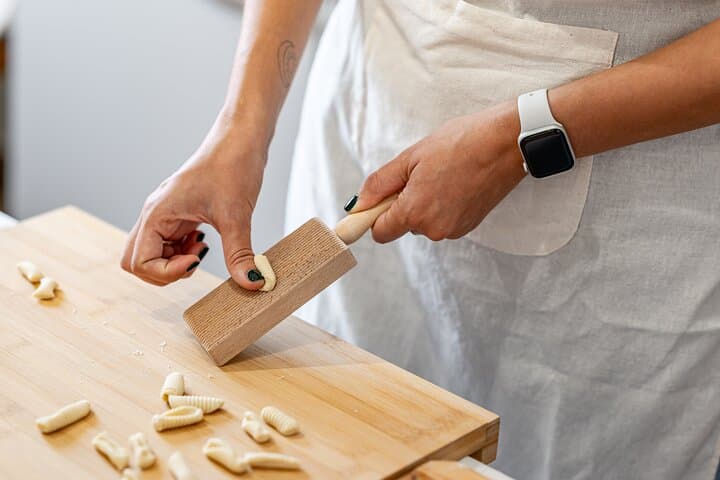 Authentic Tuscan Pasta Class in a Local Home in Pistoia
