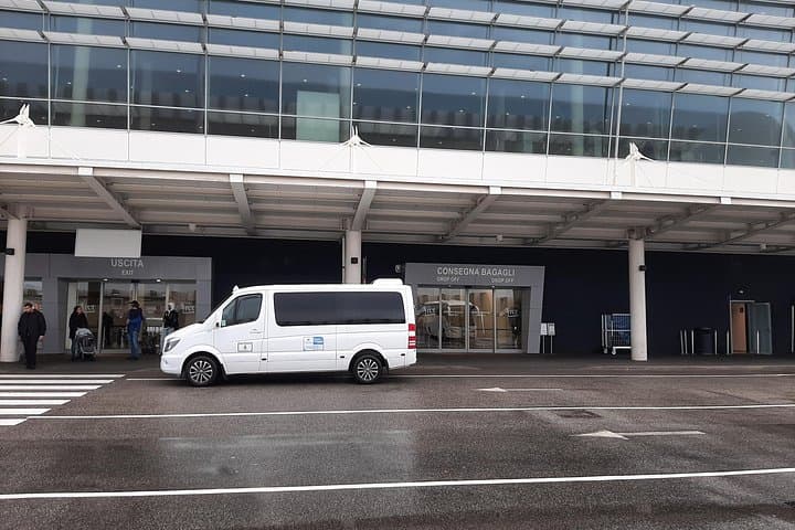 Civitavecchia port to Rome - Private Transfer