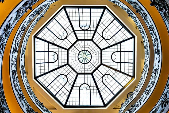 Guided Tour of Vatican Museum & Sistine Chapel With Skip The Line