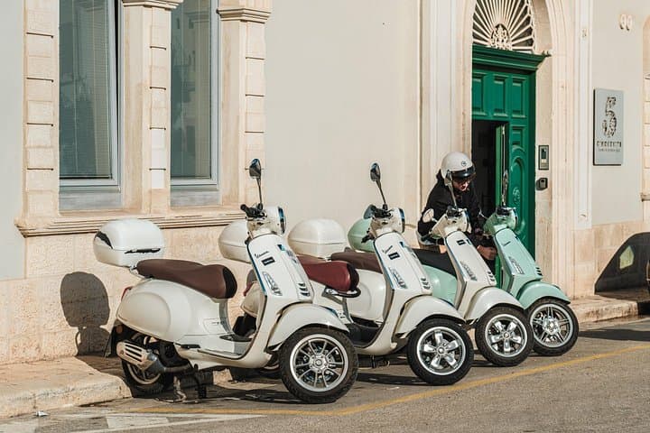 By Vespa among the trulli: Alberobello, Locorotondo and Selva di Fasano