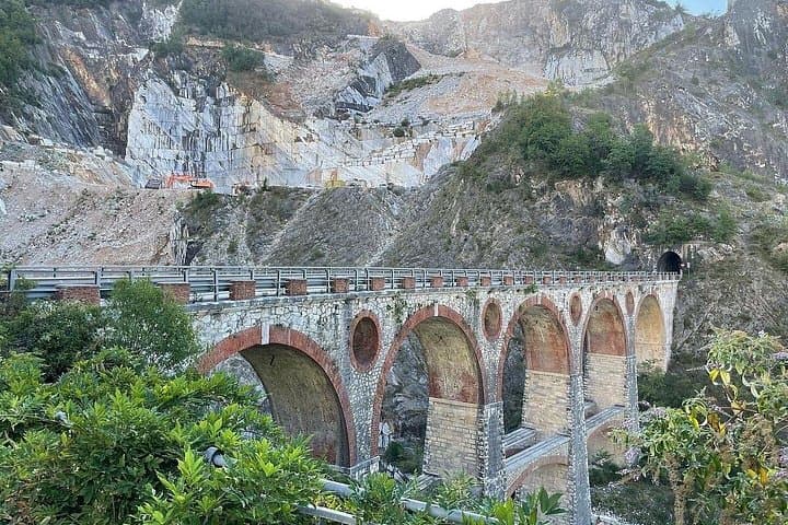 Carrara's Marble Quarries Tour & Light Lunch + Lardo PGI