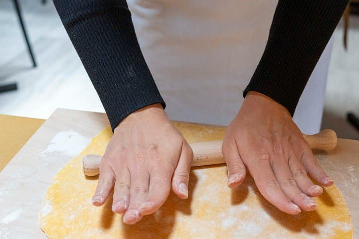 Rome: Pasta and tiramisu class with wine pairing at Come Na Vorta