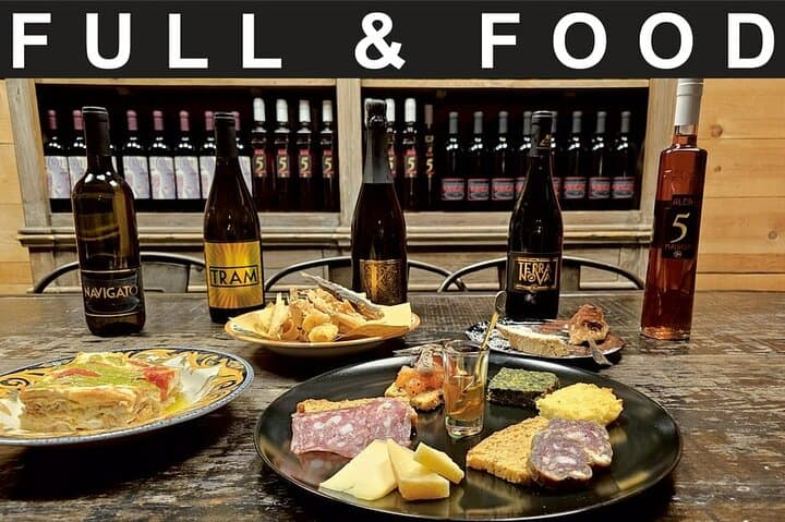 The FULL & FOOD tasting: 5 Vinaccieri wines, the appetizer with the delicacies of our gastronomy and local cold cuts and cheeses, Tabarchina lasagna, fried food, Tiramisu, biscuits
